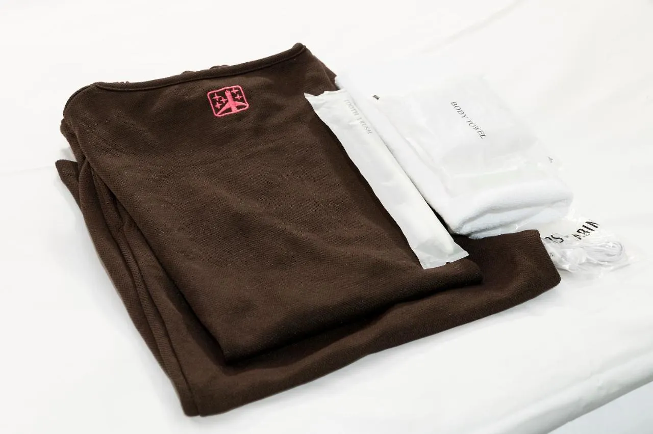 Kapslový hotel First Cabin Kyoto Karasuma For Women
