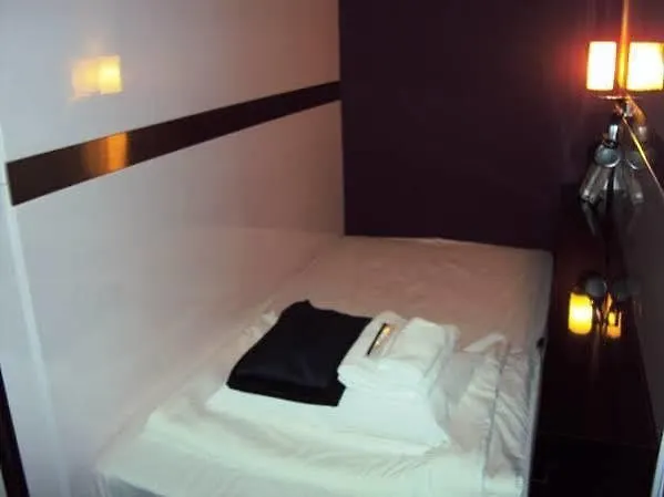 First Cabin Kyoto Karasuma For Women Capsule hotel