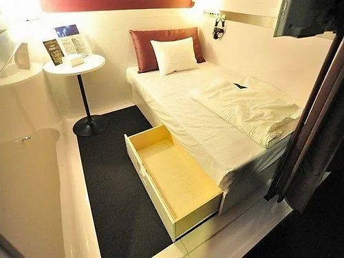 Capsule hotel First Cabin Kyoto Karasuma For Women Hotel Japan